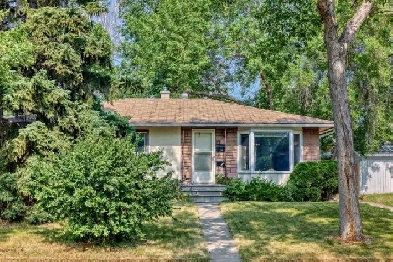Double Garage for Rent image