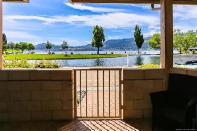 3bed 2bath Furn wLake View image