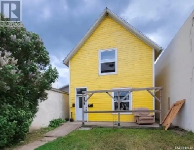 2Unit Investment Opportunity in Central Moose Jaw image