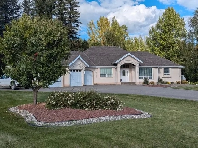 2016 Gamache Rd  Quesnel BC image