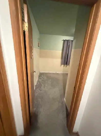 room for rent image