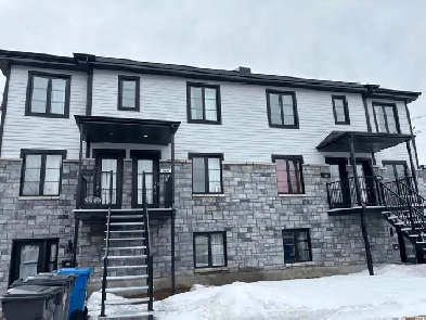 Appartement Style Condo 2016 Avec Garage Prive image