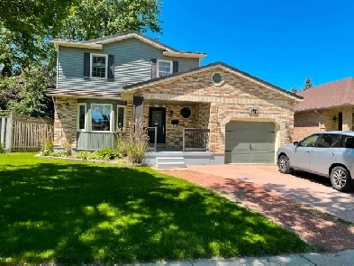 3 Bed 3bath detach house with finished Basement near TJ Dolan image