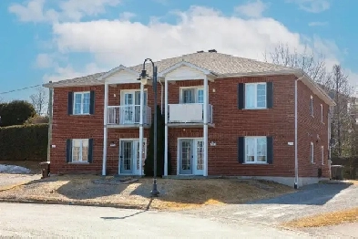 Quadruplex secteur exceptionnel  Sherbrooke image