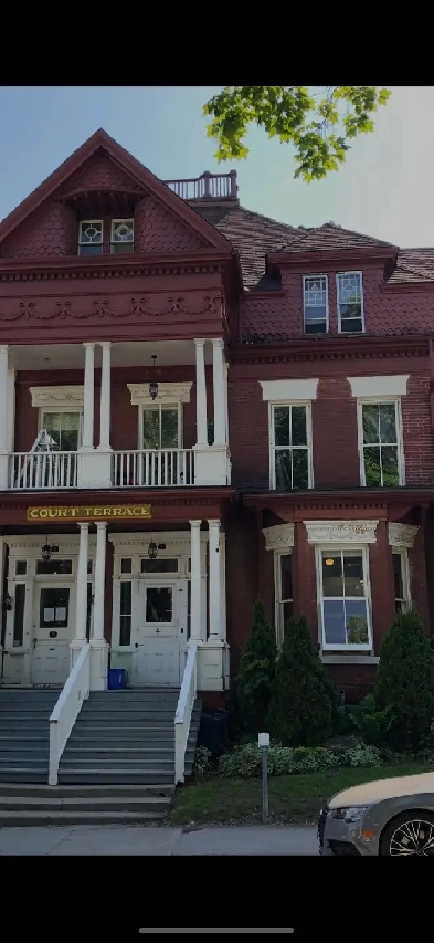 One bedroom for rent Brockville Courthouse Park image