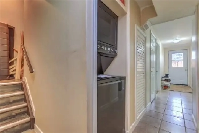 2 bedroom walkout basement  3 min walk to UOIT in north Oshawa3 image