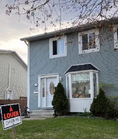 HOUSE FOR RENT 3 bedrooms 2 bathrooms in POINTECLAIRE image