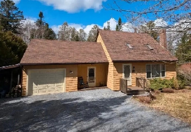 Quispamsis 3 Bedroom House Private Sale image