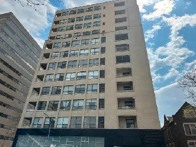 Conveniently Located 938 SqFt Condo in the heart of Downtown image