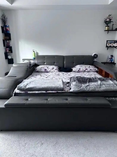 Private master bedroom image