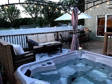 NAIT 1 room in furnished house hot tub utilities included image