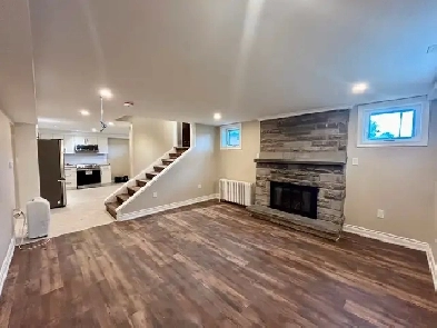 ALL UTILITIES INCLUDED 1 Bedroom Unit in North End image