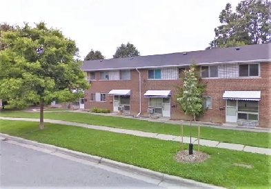 BEAUTIFUL 2 BEDROOM TOWNHOUSE AVAILABLE  IN LONDON image