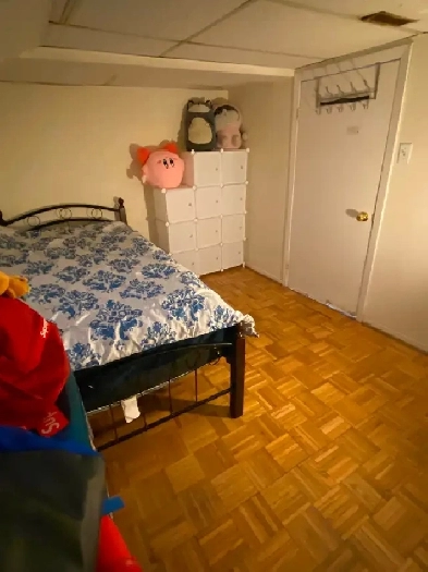 Cozy room in eastyork available from May 24th850month image