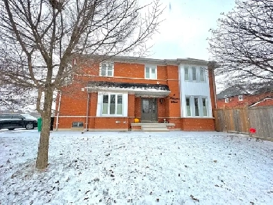 3 BED   3 BATH FULLY FURNISHED HOME BRAMPTON image