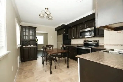 224 Mundy Pond Rd  Cozy Three Bedroom Single Family Home image