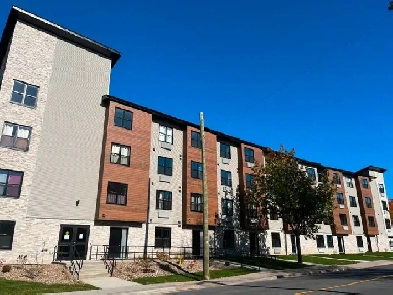 725 Beaverbrook St 2 bedroom 1 bath Move in Ready image