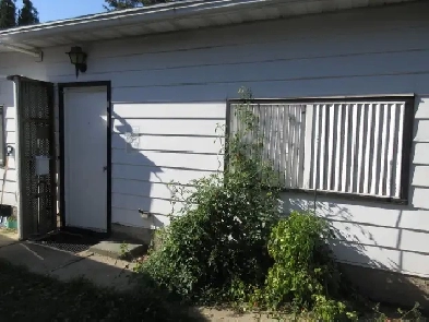 75000 FURNISTED INCLUDES ALL UTILITES 89 AV  180 ST EDMONTON image