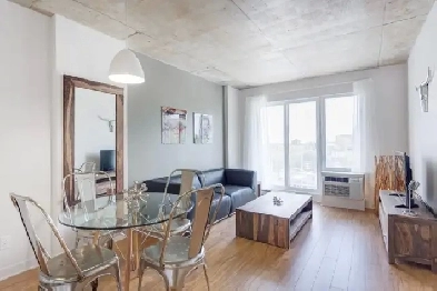 LONG OU COURT TERME CONDO DISPONIBLE POUR LOCATION image