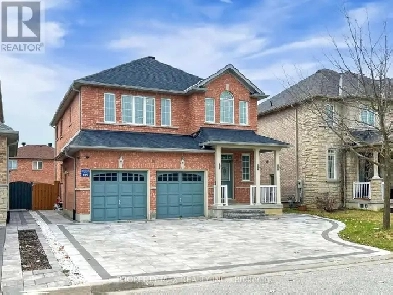 4 bedroom 3 bathrooms house available for rent image