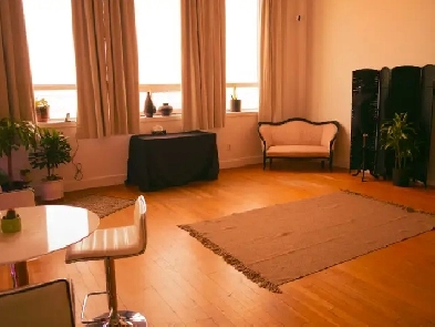 Private Office or Shared Space for Rent Leslieville  Available image