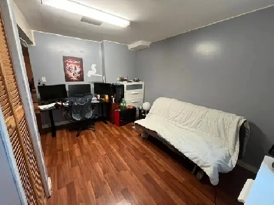 Room for Rent image