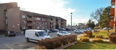 2000  Newly Renovated 2 Bedroom Apartment for Rent image