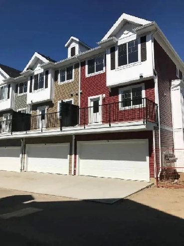 New Townhouse For Rent in the north Crystallina Nera area image