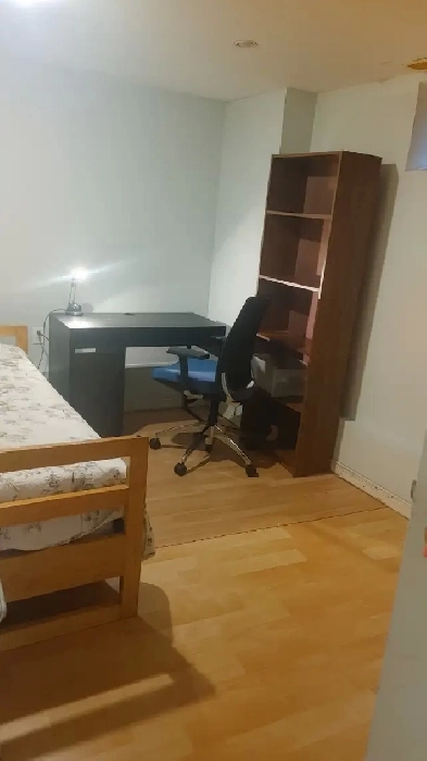 Furnished room for rent near BloorIslington Station image