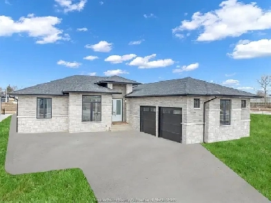 Custom Ranch  1944 Sannita  Ruthven Kingsville image