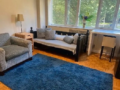 FURNISHED  ROOM for RENT  Yonge  Bloor image