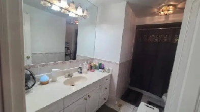 One bedroom for rent  Mcowan and Steeles  875  July 1st image