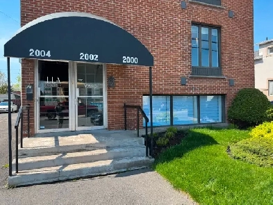 Local commercial  louer  VieuxLongueuil  1 065 pi  16 pi image