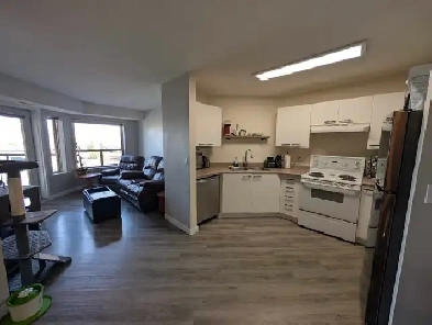 2Bedroom 1Bathroom Apartment in Kamloops City Centre image