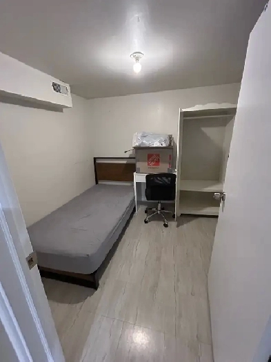 Room for rent image