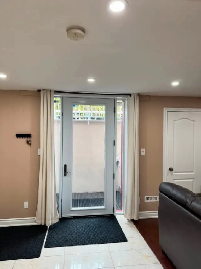 Bedroom for rent in BOXGROVE Markham image