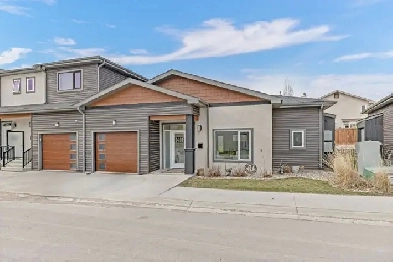 Stunning 3bdrm BungalowCondo in Amber Trails image