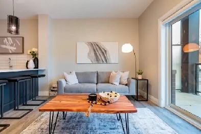 Modern 1 Bedroom   Den Units Available  Southwest London image