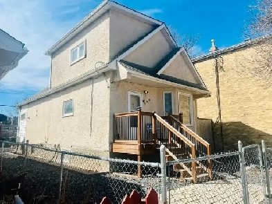 Improved Price on this Amazing 5BR Home  708 Aberdeen Avenue image