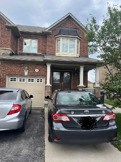 3 bedroom townhouse house image