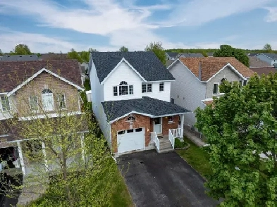 Newly Updated 2Storey Just Listed in Greenwood Park image