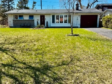 Renovated Bungalow in Crystal Beach close to DND Sailing club image