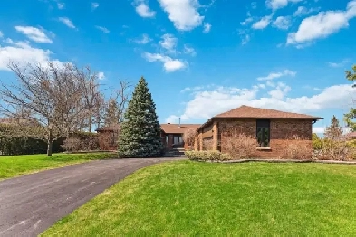 BEAUTIFUL DETACHED BUNGALOW FOR SALE GREELY image