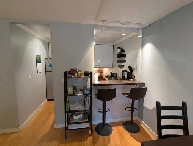 New Westminster one bedroom corner unit for rent image