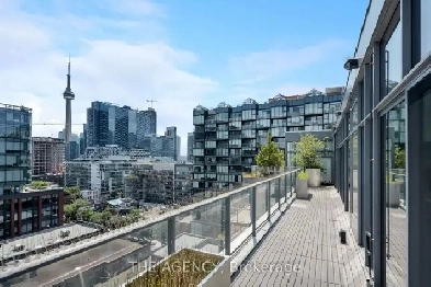 OVER 2000 SQFT Penthouse In The Heart of KING WEST DT Toronto image