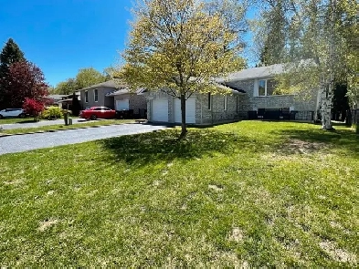 PRIVATE HOME FOR SALE  Wasaga Beach Ontario 799000 image