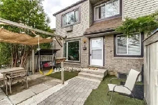 1 Bedroom for Rent in Shared Townhouse 950 image