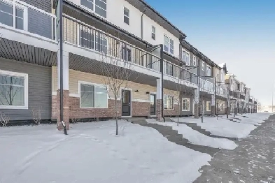 FOR RENT  BrandNew 34Bedroom Townhome in Belmont image