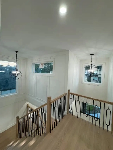5 Bedroom 5 Bedroom Home For Rent image