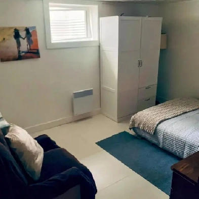 Private room for rent image